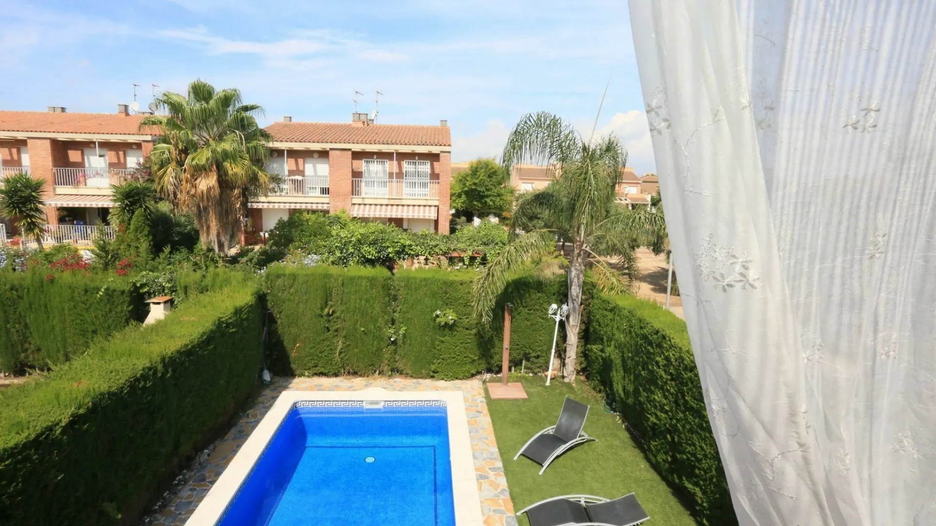 Casa Vista A La Piscina Para 8 Personas En קמברילס