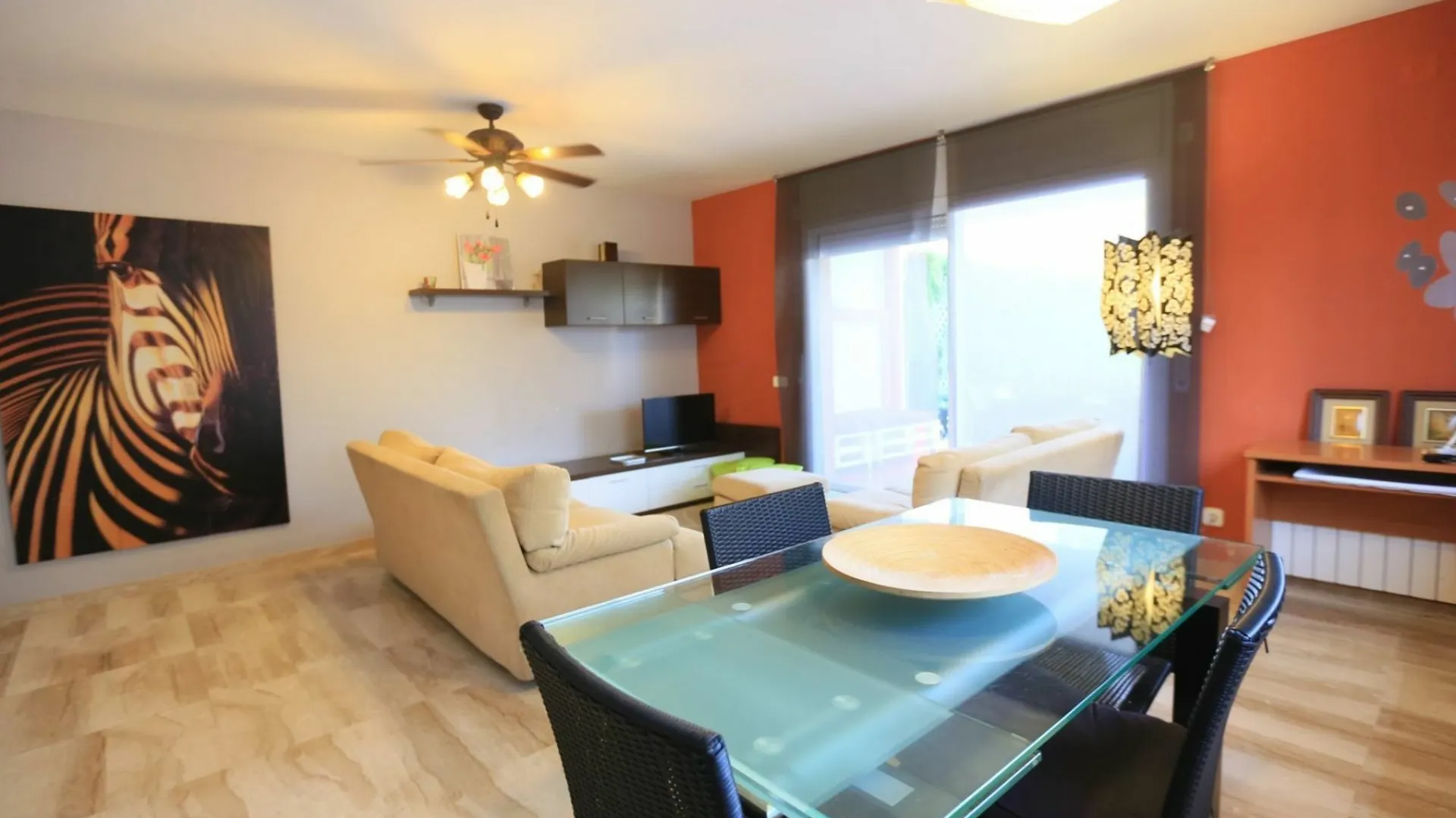 Apartment Casa Vista A La Piscina Para 8 Personas En Cambrils Spain