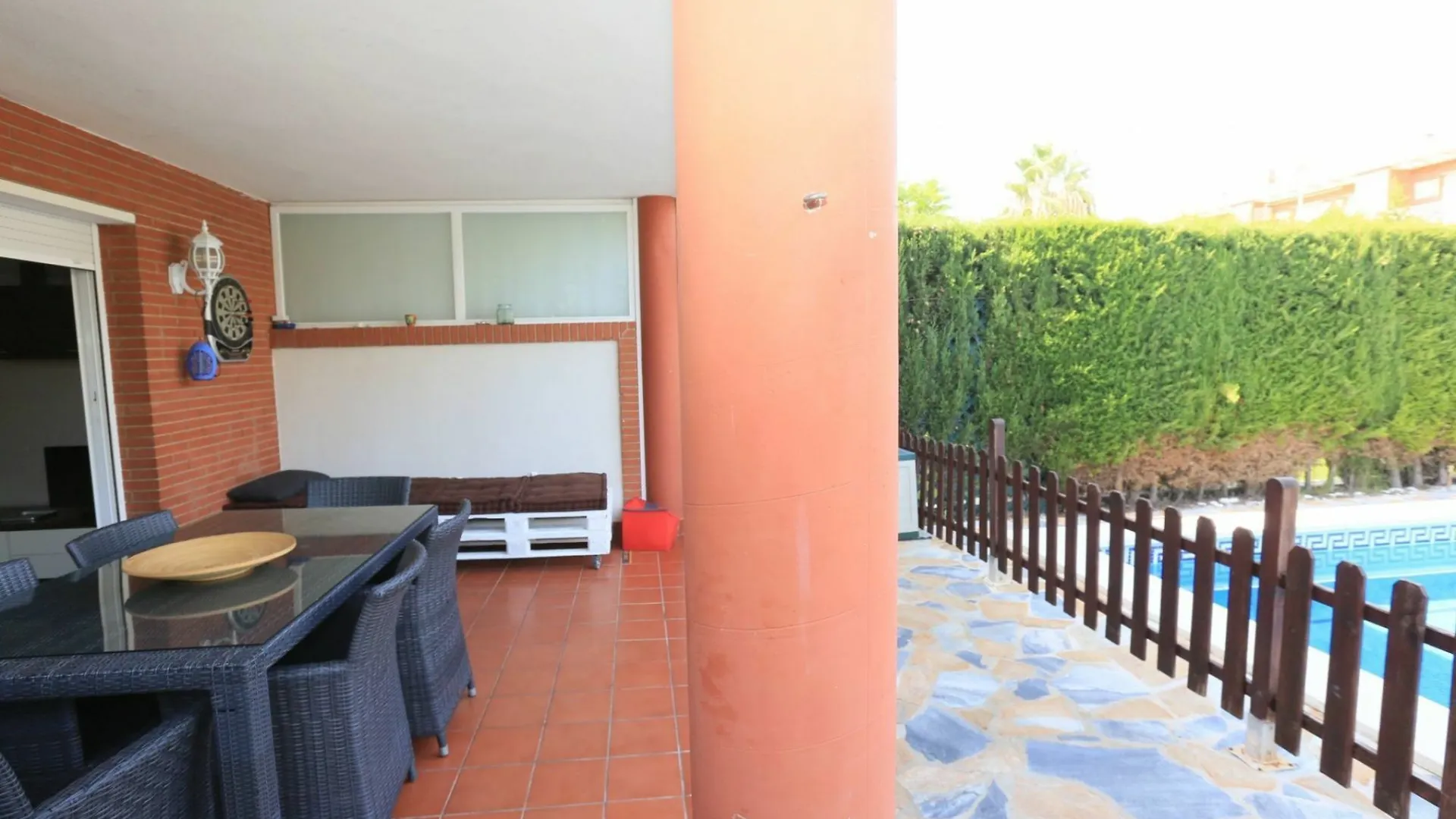 Apartment Casa Vista A La Piscina Para 8 Personas En Cambrils