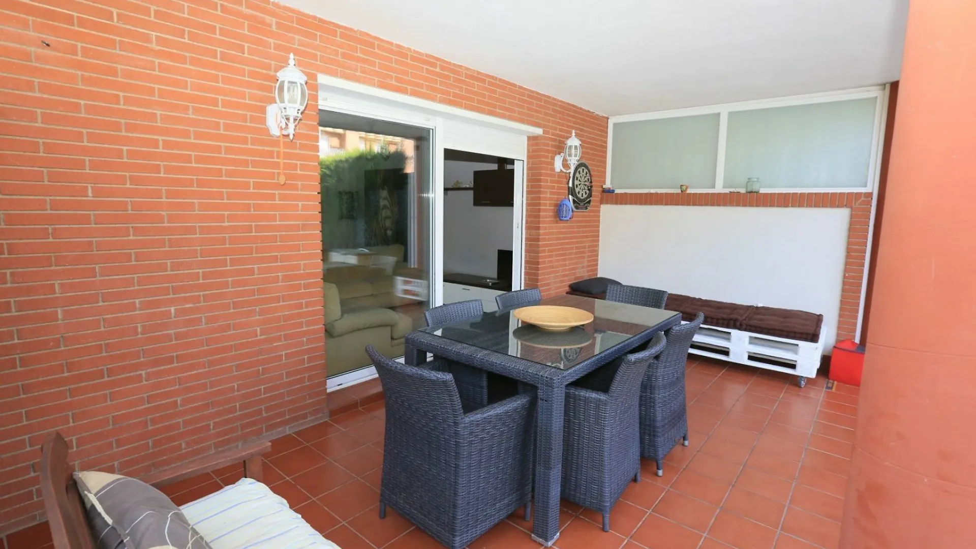 Casa Vista A La Piscina Para 8 Personas En Cambrils